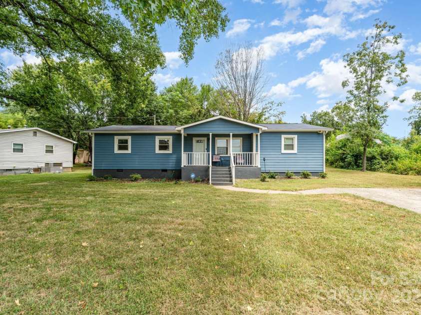 1345 Old Salisbury Road, Statesville, NC 28625.  MLS# CAR4280147, YatesRealty ID 1149. 