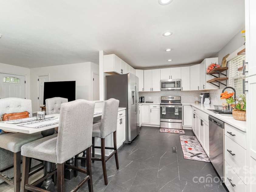 1345 Old Salisbury Road, Statesville, NC 28625.  MLS# CAR4280147, YatesRealty ID 1149. 