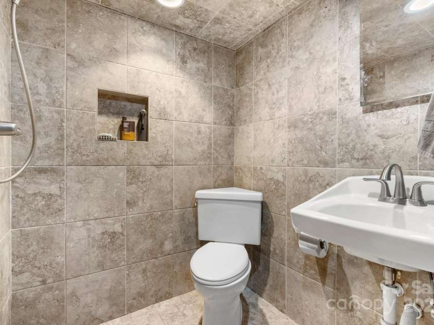 237 Shiloh Church Road, Hickory, NC 28601.  MLS# CAR4275859, YatesRealty ID 1149. 