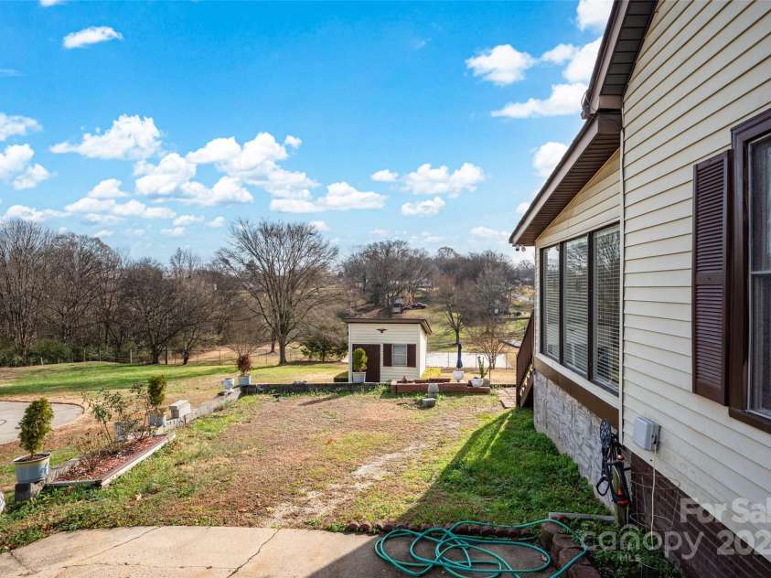 45 Sunderland Road, Concord, NC 28027.  MLS# CAR4208241, YatesRealty ID 1149. 