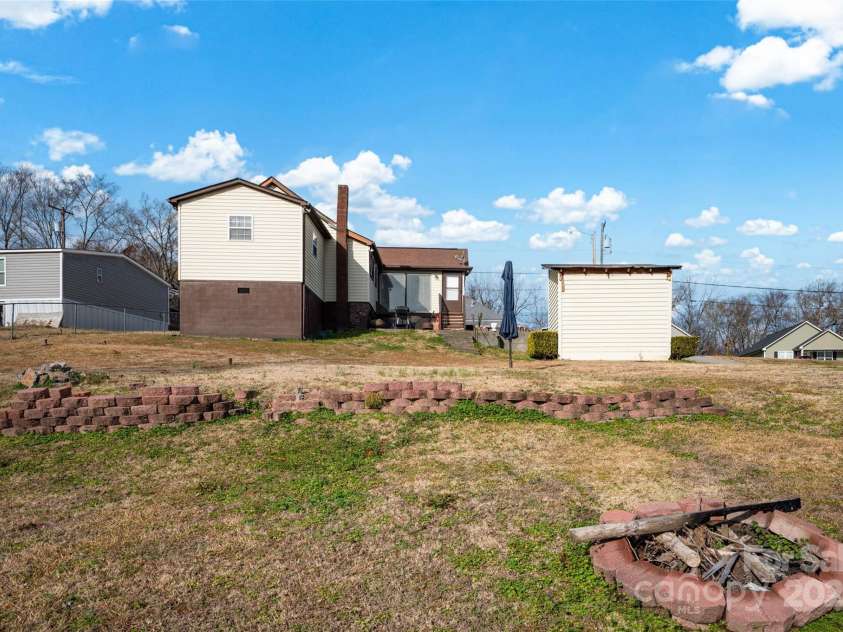 45 Sunderland Road, Concord, NC 28027.  MLS# CAR4208241, YatesRealty ID 1149. 