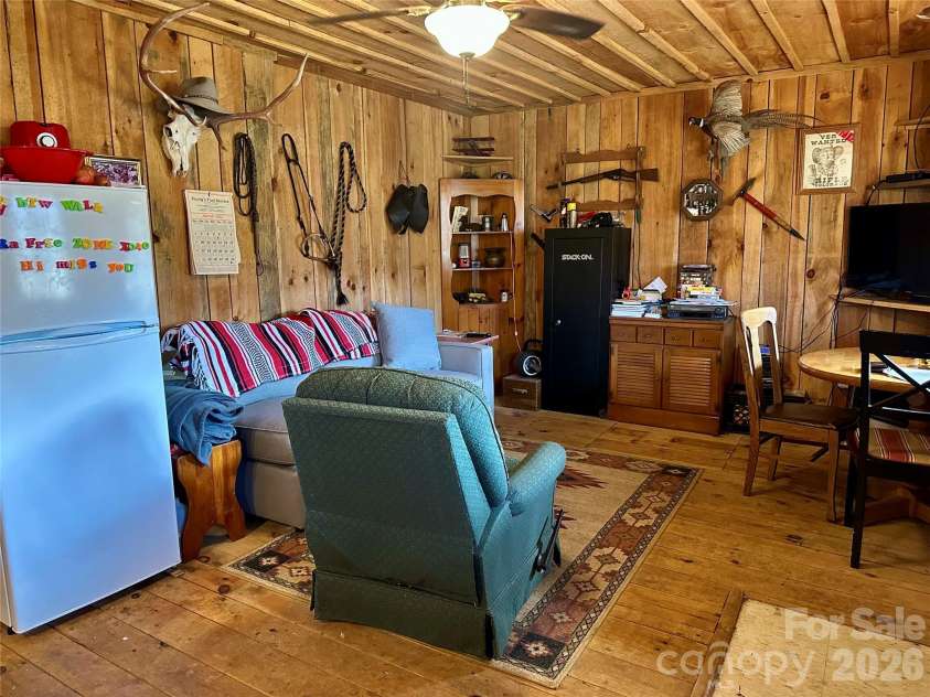 38 Buchanan Hill Road, Bakersville, NC 28705.  MLS# CAR4237916, YatesRealty ID 11490. 
