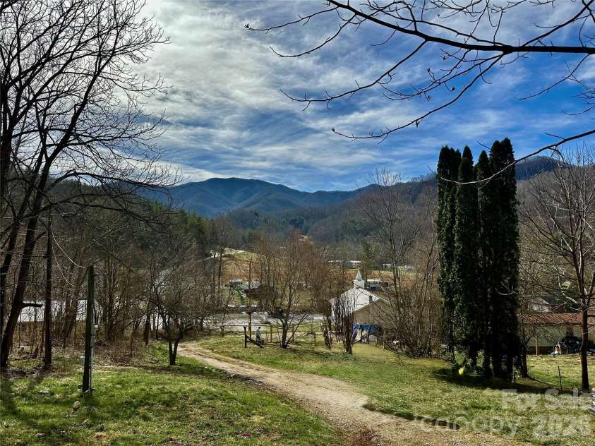 38 Buchanan Hill Road, Bakersville, NC 28705.  MLS# CAR4237916, YatesRealty ID 11490. 