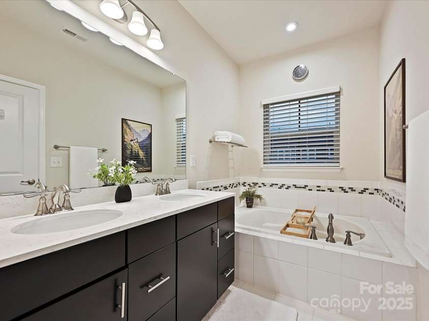 12641 Glowing Peak Road, Huntersville, NC 28078.  MLS# CAR4249034, YatesRealty ID 11491. 