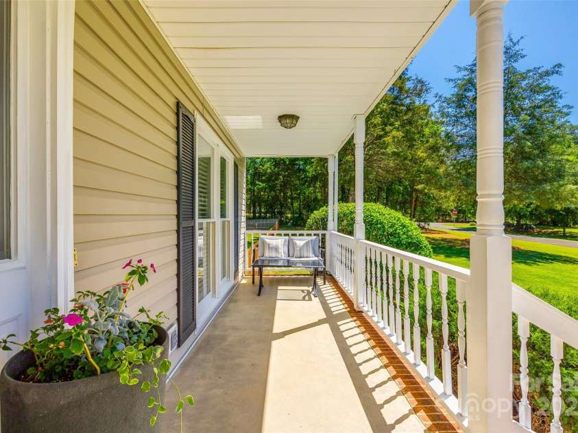 1355 Woodrun Court, Rock Hill, SC 29732.  MLS# CAR4256126, YatesRealty ID 11497. Nice Front Porch