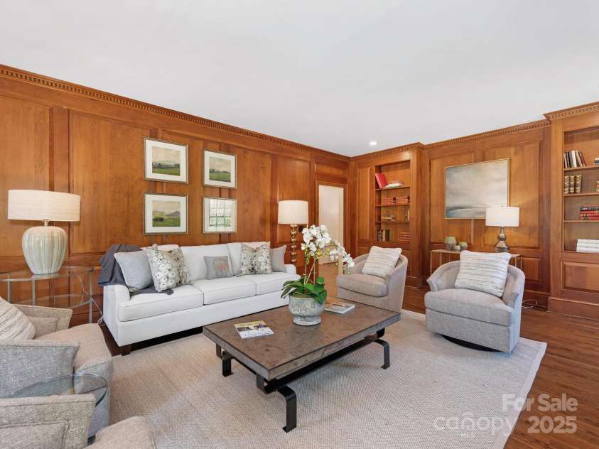 208 Huntley Place, Charlotte, NC 28207.  MLS# CAR4255589, YatesRealty ID 11498. 