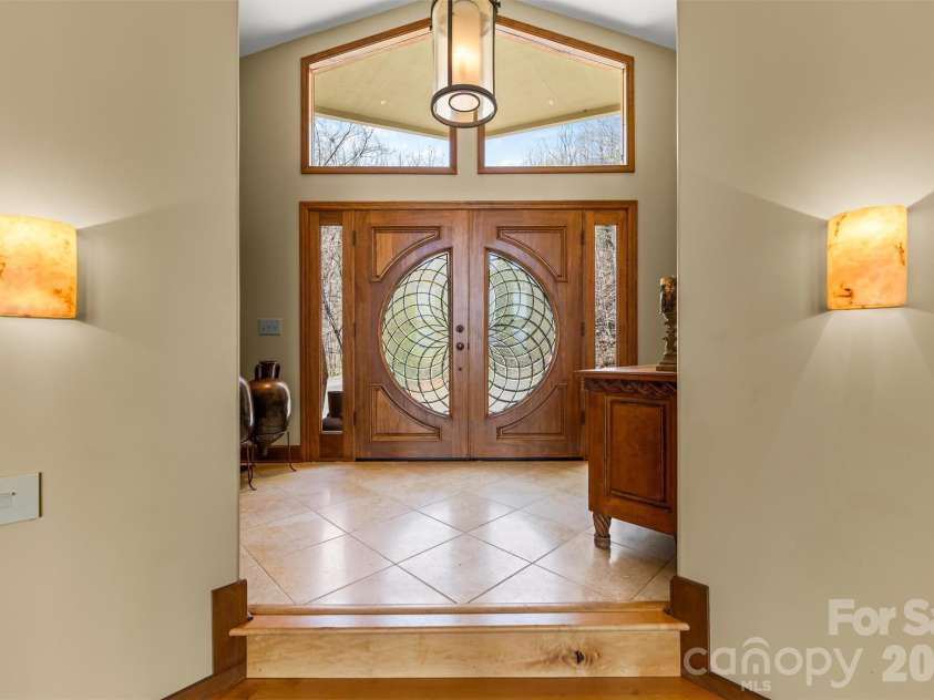 221 Connection Circle, Robbinsville, NC 28771.  MLS# CAR4369746, YatesRealty ID 11498. 