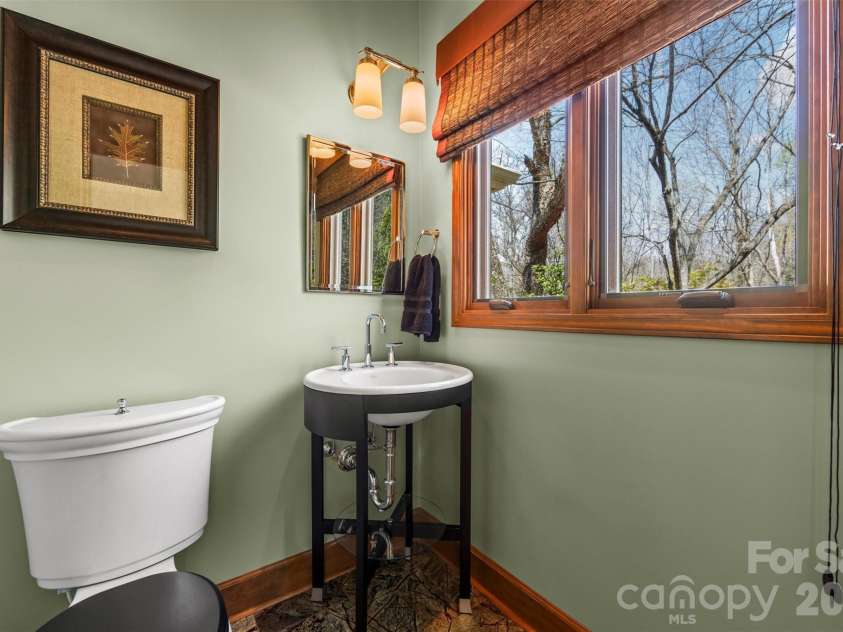 221 Connection Circle, Robbinsville, NC 28771.  MLS# CAR4369746, YatesRealty ID 11498. 