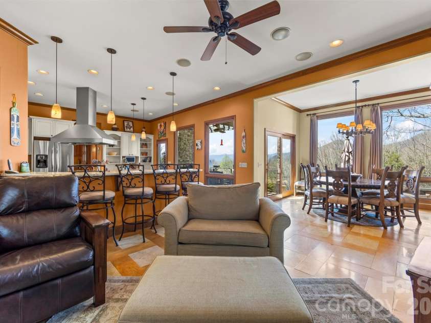 221 Connection Circle, Robbinsville, NC 28771.  MLS# CAR4369746, YatesRealty ID 11498. 