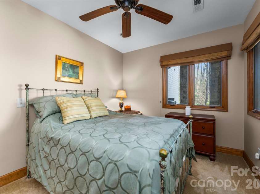 221 Connection Circle, Robbinsville, NC 28771.  MLS# CAR4369746, YatesRealty ID 11498. 