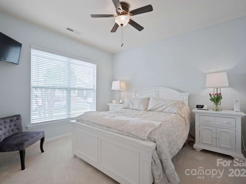 13115 Union Square Drive, Huntersville, NC 28078.  MLS# CAR4247415, YatesRealty ID 11499. Perfect guest suite in front of home