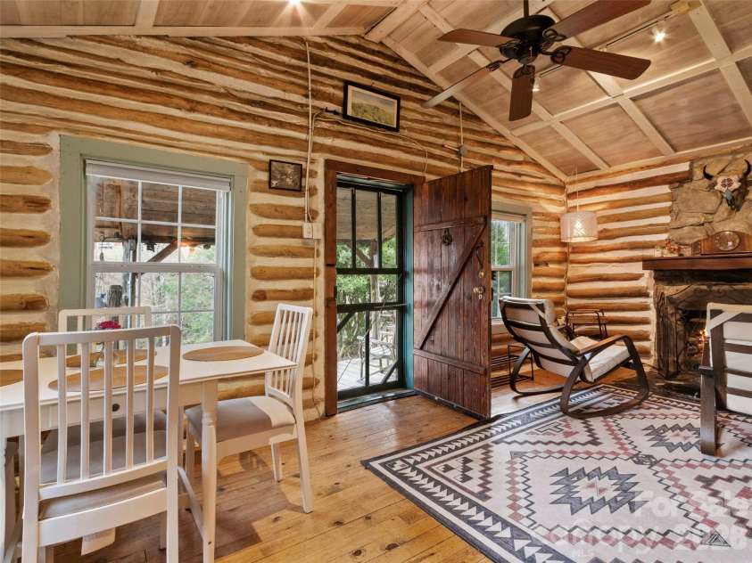 142 Cold Spring Road, Burnsville, NC 28714.  MLS# CAR4369346, YatesRealty ID 11499. 