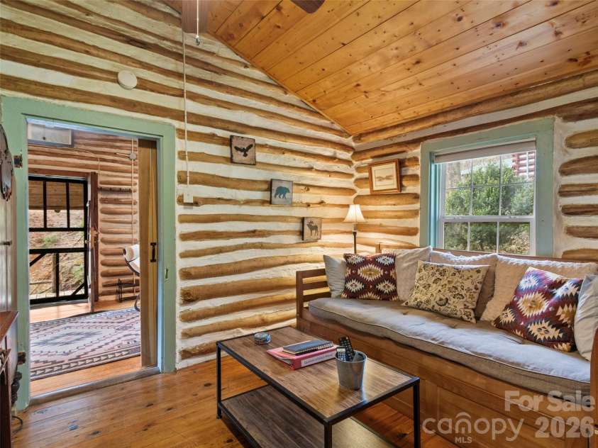 142 Cold Spring Road, Burnsville, NC 28714.  MLS# CAR4369346, YatesRealty ID 11499. 