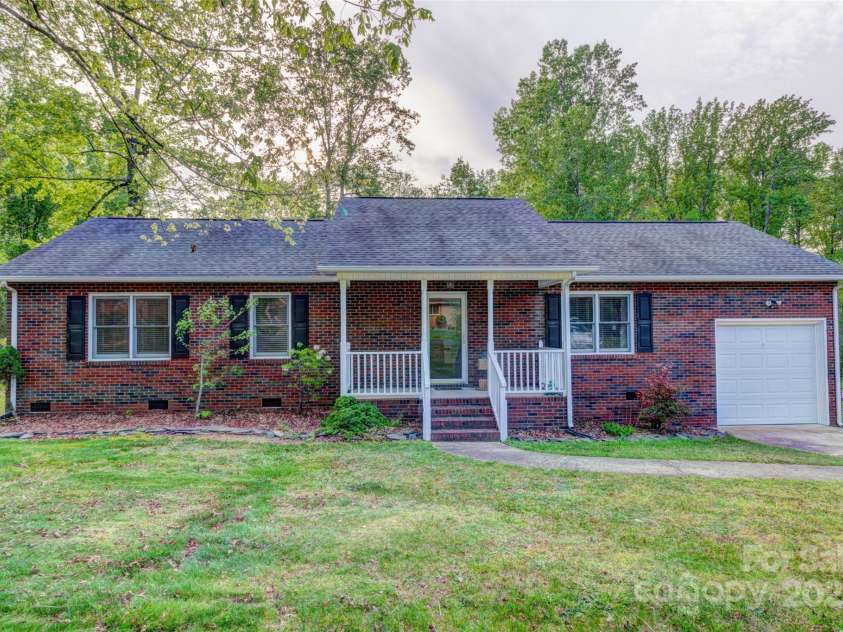 221 Delview Drive, Cherryville, NC 28021.  MLS# CAR4248842, YatesRealty ID 11500. 