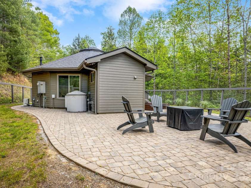 16 Caddis Court, Marshall, NC 28753.  MLS# CAR4252395, YatesRealty ID 11501. 