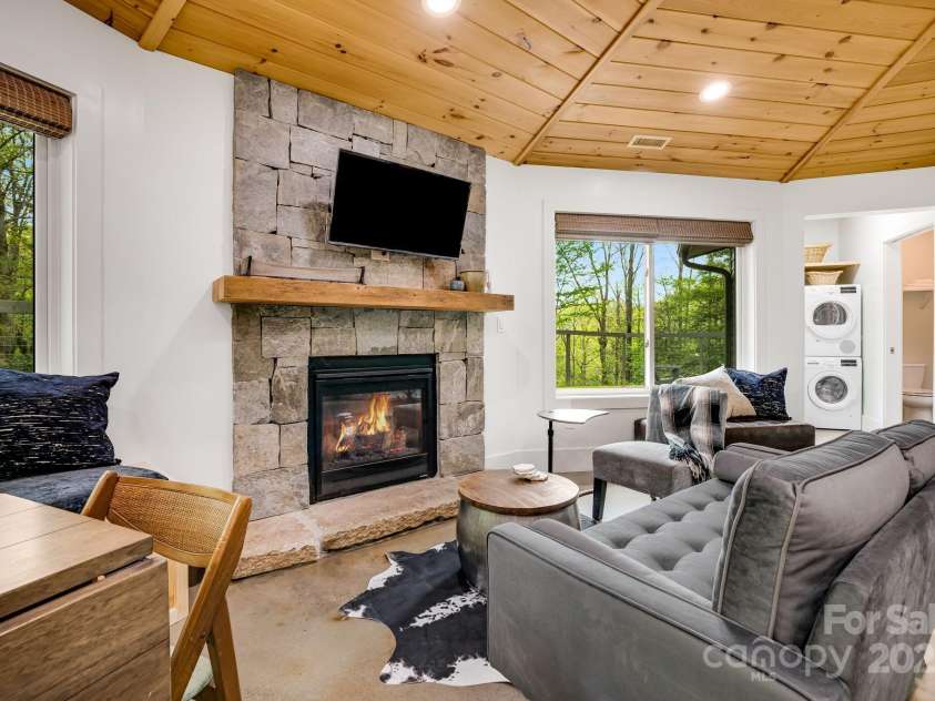 16 Caddis Court, Marshall, NC 28753.  MLS# CAR4252395, YatesRealty ID 11501. 