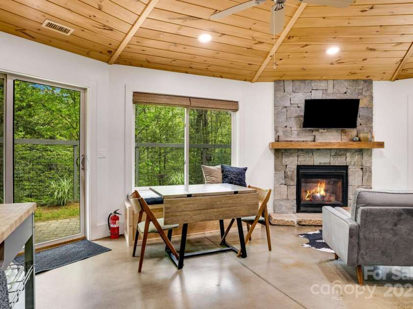 16 Caddis Court, Marshall, NC 28753.  MLS# CAR4252395, YatesRealty ID 11501. 