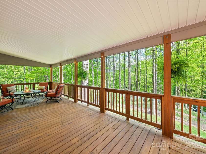 92 Streamside Drive, Waynesville, NC 28785.  MLS# CAR4255413, YatesRealty ID 11502. 