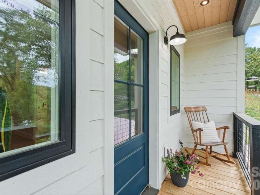 8 Wildwood Park Knoll, Weaverville, NC 28787.  MLS# CAR4386318, YatesRealty ID 11503. 