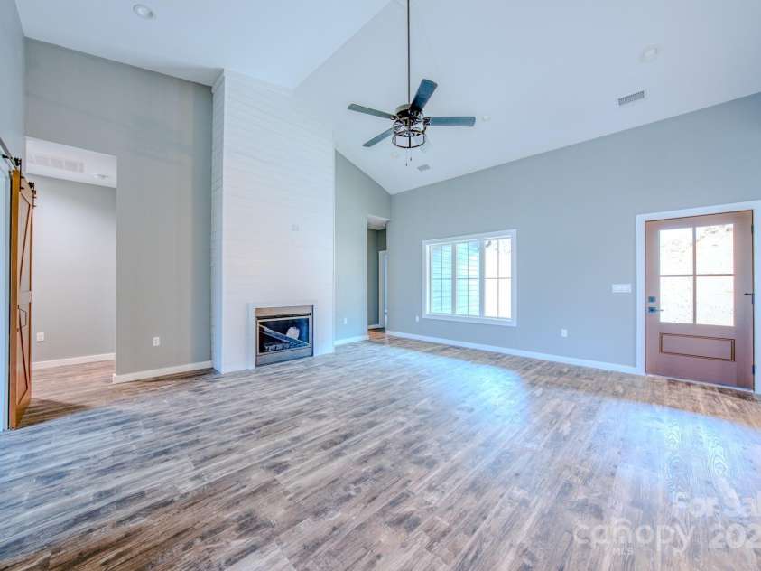 155 Black Snake Curve Drive, Burnsville, NC 28714.  MLS# CAR4221330, YatesRealty ID 11504. 