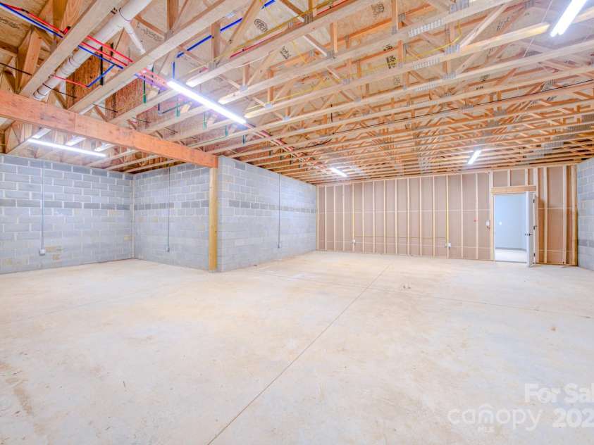 155 Black Snake Curve Drive, Burnsville, NC 28714.  MLS# CAR4221330, YatesRealty ID 11504. 