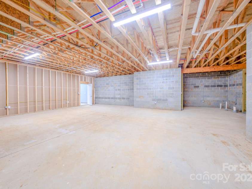 155 Black Snake Curve Drive, Burnsville, NC 28714.  MLS# CAR4221330, YatesRealty ID 11504. 