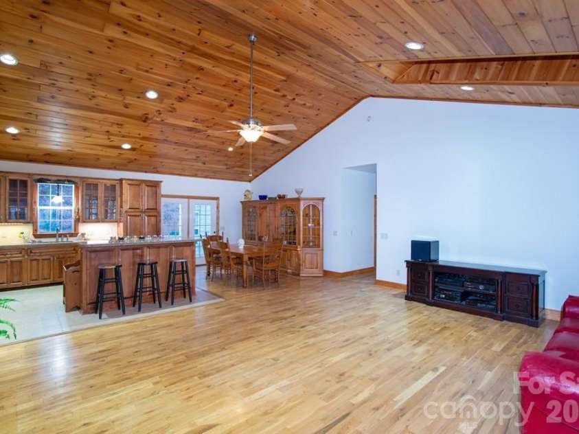 241 Crocus Lane, Sylva, NC 28779.  MLS# CAR4367847, YatesRealty ID 11505. 
