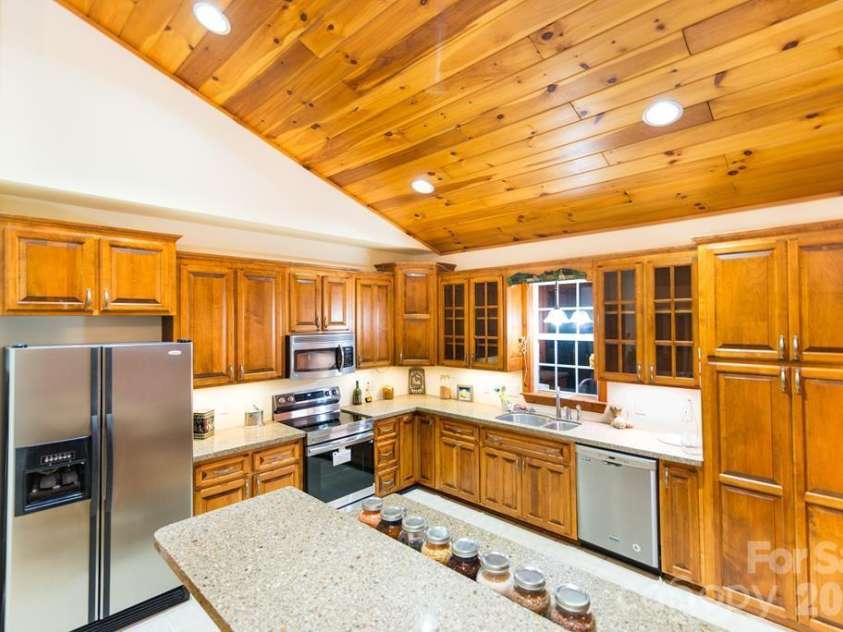 241 Crocus Lane, Sylva, NC 28779.  MLS# CAR4367847, YatesRealty ID 11505. 
