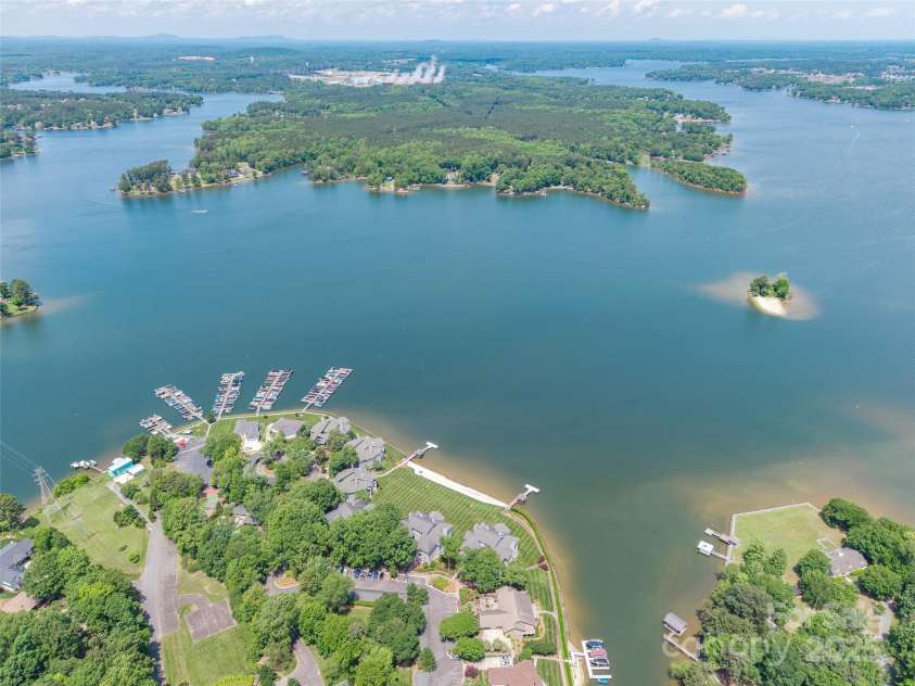 803 Lake Club Drive, Rock Hill, SC 29732.  MLS# CAR4253384, YatesRealty ID 11505. 