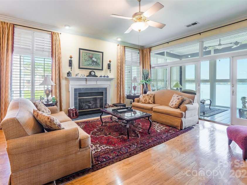 803 Lake Club Drive, Rock Hill, SC 29732.  MLS# CAR4253384, YatesRealty ID 11505. 