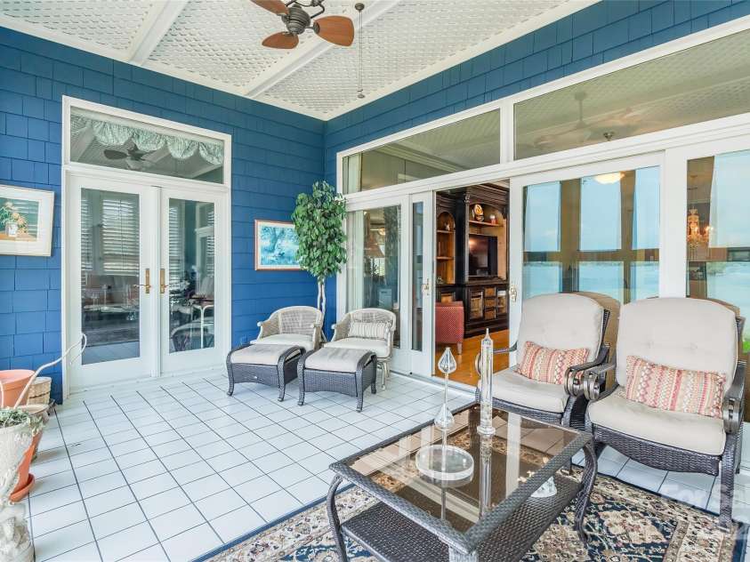 803 Lake Club Drive, Rock Hill, SC 29732.  MLS# CAR4253384, YatesRealty ID 11505. 