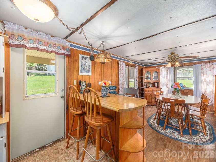 17 Mustang Lane, Waynesville, NC 28786.  MLS# CAR4367946, YatesRealty ID 11507. 