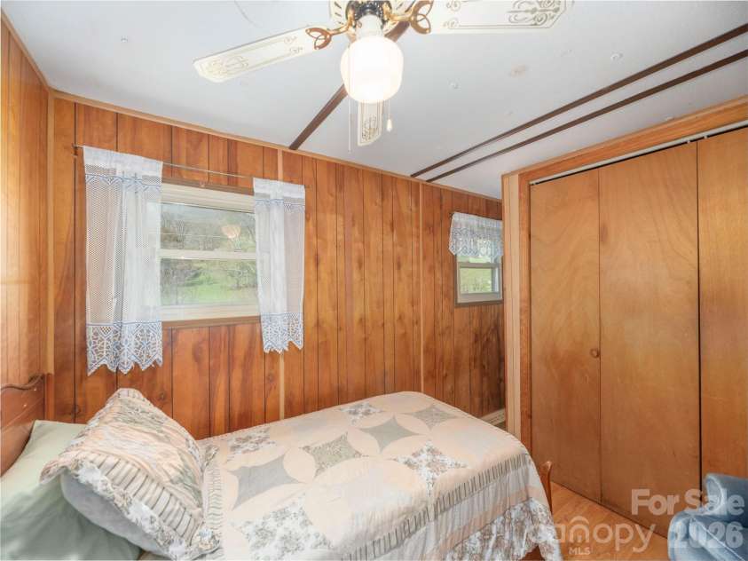 17 Mustang Lane, Waynesville, NC 28786.  MLS# CAR4367946, YatesRealty ID 11507. 