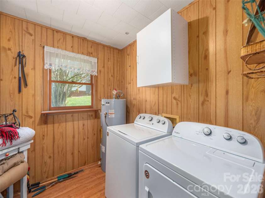 17 Mustang Lane, Waynesville, NC 28786.  MLS# CAR4367946, YatesRealty ID 11507. 