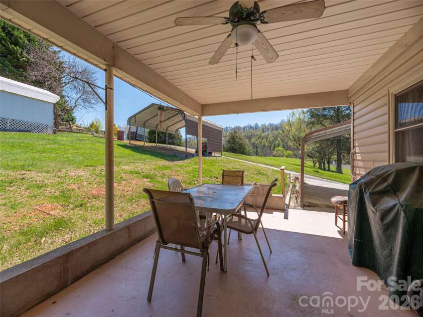 17 Mustang Lane, Waynesville, NC 28786.  MLS# CAR4367946, YatesRealty ID 11507. 