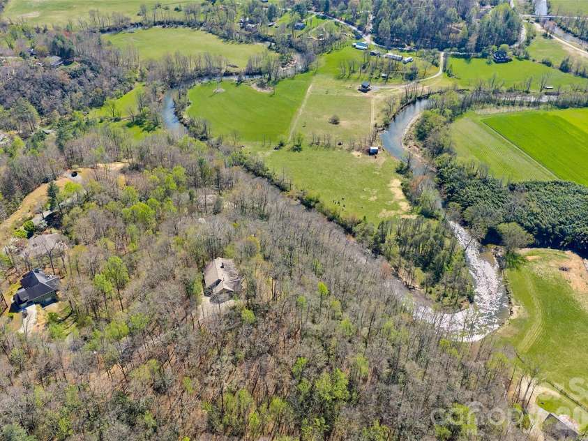 1244 Windover Drive, Brevard, NC 28712.  MLS# CAR4367852, YatesRealty ID 11508. 