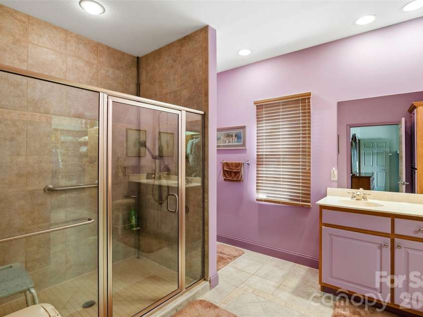 1244 Windover Drive, Brevard, NC 28712.  MLS# CAR4367852, YatesRealty ID 11508. Primary Bathroom