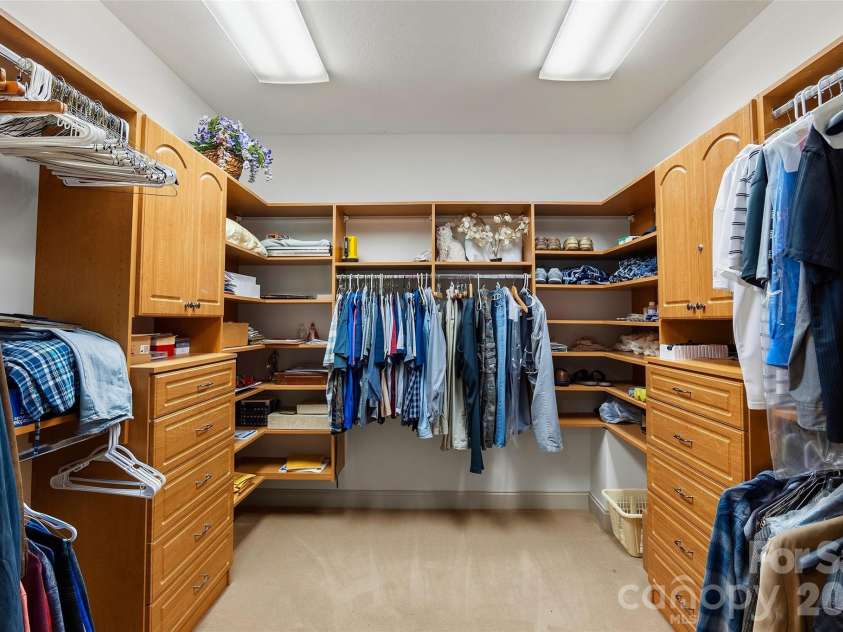 1244 Windover Drive, Brevard, NC 28712.  MLS# CAR4367852, YatesRealty ID 11508. Primary Walk in Closet