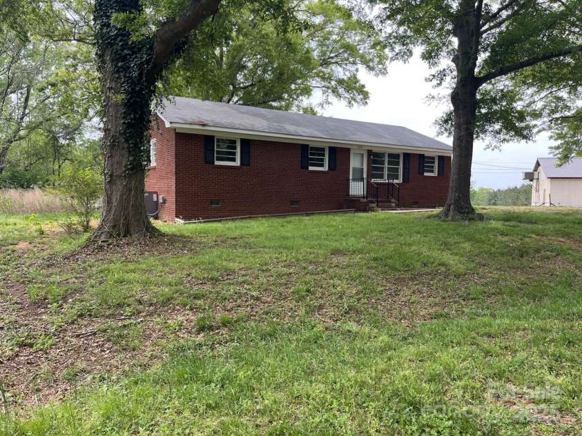 1105 Carnation Lane, Sharon, SC 29742.  MLS# CAR4233049, YatesRealty ID 11509. 