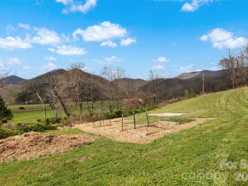 17 Boyd Cove Road, Leicester, NC 28748.  MLS# CAR4368244, YatesRealty ID 11509. 