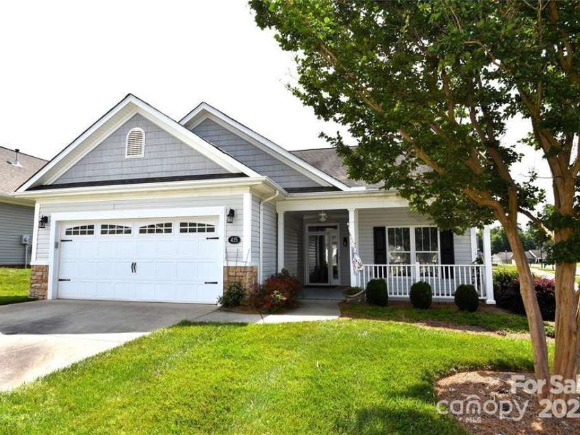 415 Garner Drive, Salisbury, NC 28146.  MLS# CAR4280387, YatesRealty ID 1151. 