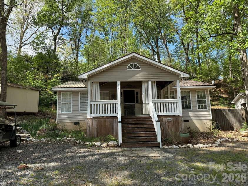 113/115 Indian Harbor Circle, Mount Gilead, NC 27306.  MLS# CAR4368100, YatesRealty ID 11510. 