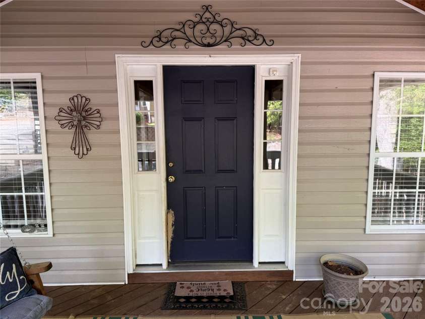 113/115 Indian Harbor Circle, Mount Gilead, NC 27306.  MLS# CAR4368100, YatesRealty ID 11510. 