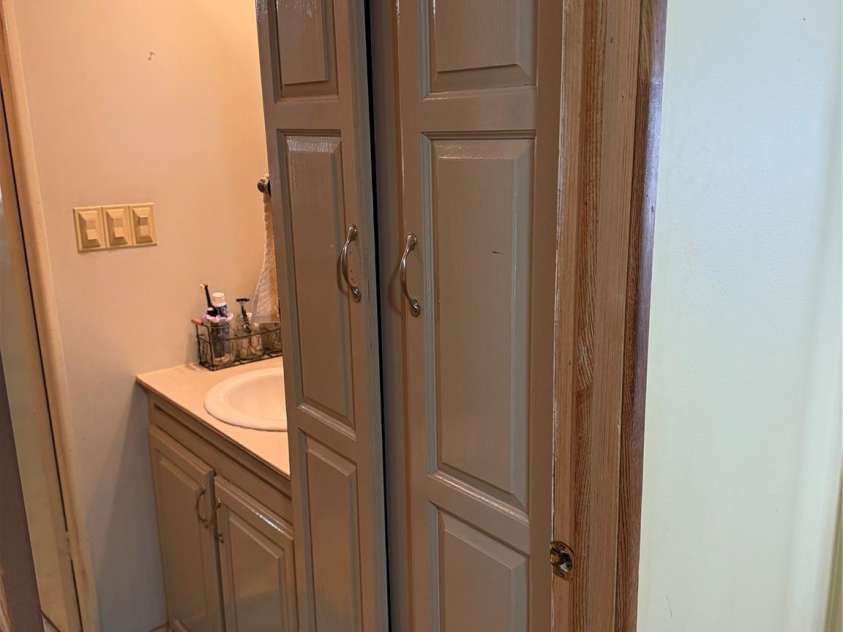 113/115 Indian Harbor Circle, Mount Gilead, NC 27306.  MLS# CAR4368100, YatesRealty ID 11510. 