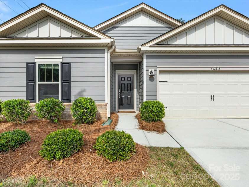 7642 Porrera Street, Charlotte, NC 28214.  MLS# CAR4249934, YatesRealty ID 11511. 