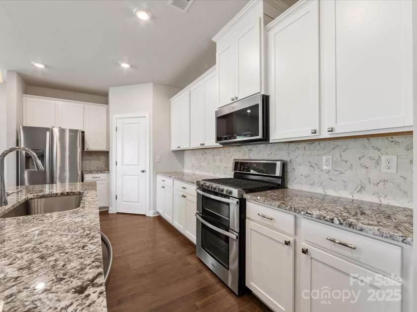 7642 Porrera Street, Charlotte, NC 28214.  MLS# CAR4249934, YatesRealty ID 11511. 