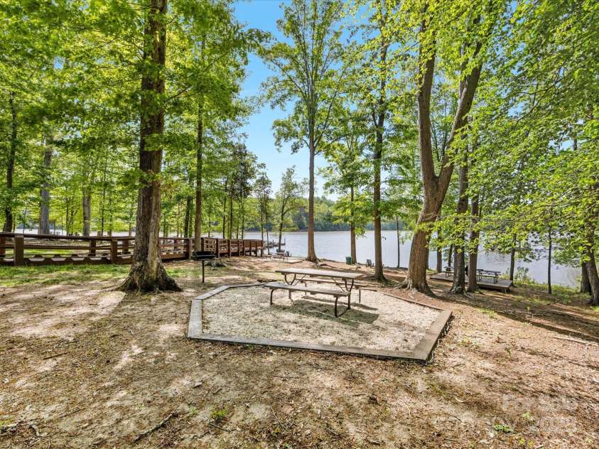 7642 Porrera Street, Charlotte, NC 28214.  MLS# CAR4249934, YatesRealty ID 11511. Picnic Area on Lake Wylie