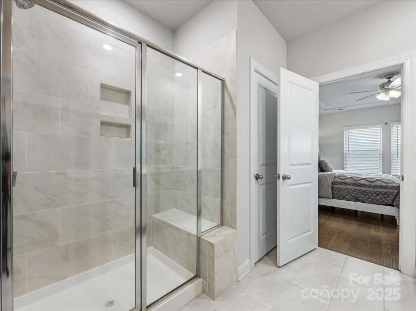 7642 Porrera Street, Charlotte, NC 28214.  MLS# CAR4249934, YatesRealty ID 11511. Primary Bath