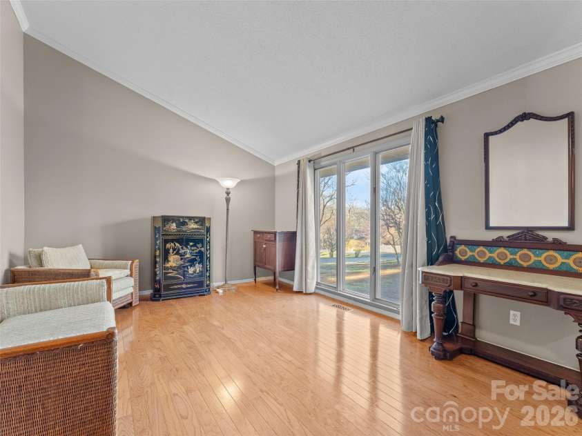 29 Reynolda Drive, Asheville, NC 28803.  MLS# CAR4368565, YatesRealty ID 11512. 