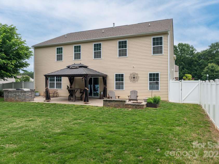 109 Meadow Stream Drive, Mount Holly, NC 28120.  MLS# CAR4254768, YatesRealty ID 11513. 